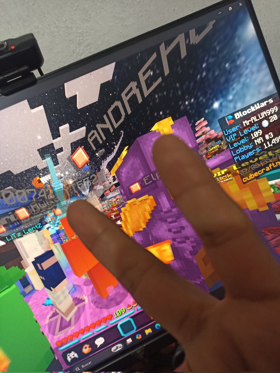 MrALUR's tweet image. Tocó jugar un ratito antes de dormir pq mañana toca chambear | #mcbe #mcpe #bedrock #minecraft #cubecraft #cubecraftbedrock #pvp #duels #fypシ #fyp #YouTuber #TikTok