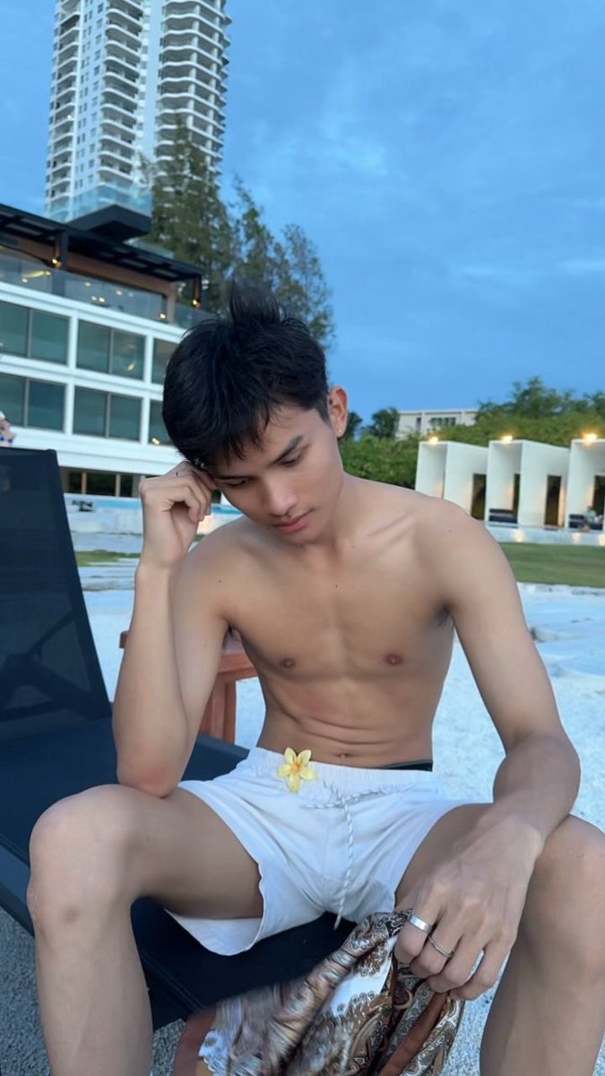 oatttttttt(แว่นคุง) tweet media