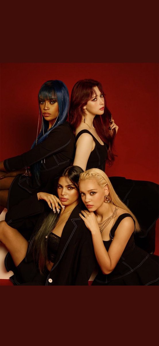 Blackswan_core's tweet photo. ๐ข BLACKSWAN on Apple TV+?! YES.
The girls will be appearing on the upcoming show โKPOPPEDโ hosted by PSY & Megan Thee Stallion โ premiering August 29 ๐๐ค
This lineup is WILD & BLACKSWAN is right where they belong ๐ฅ๐ฅ
#BLACKSWAN #Coreswan https://t.co/HyeRS3D5sB