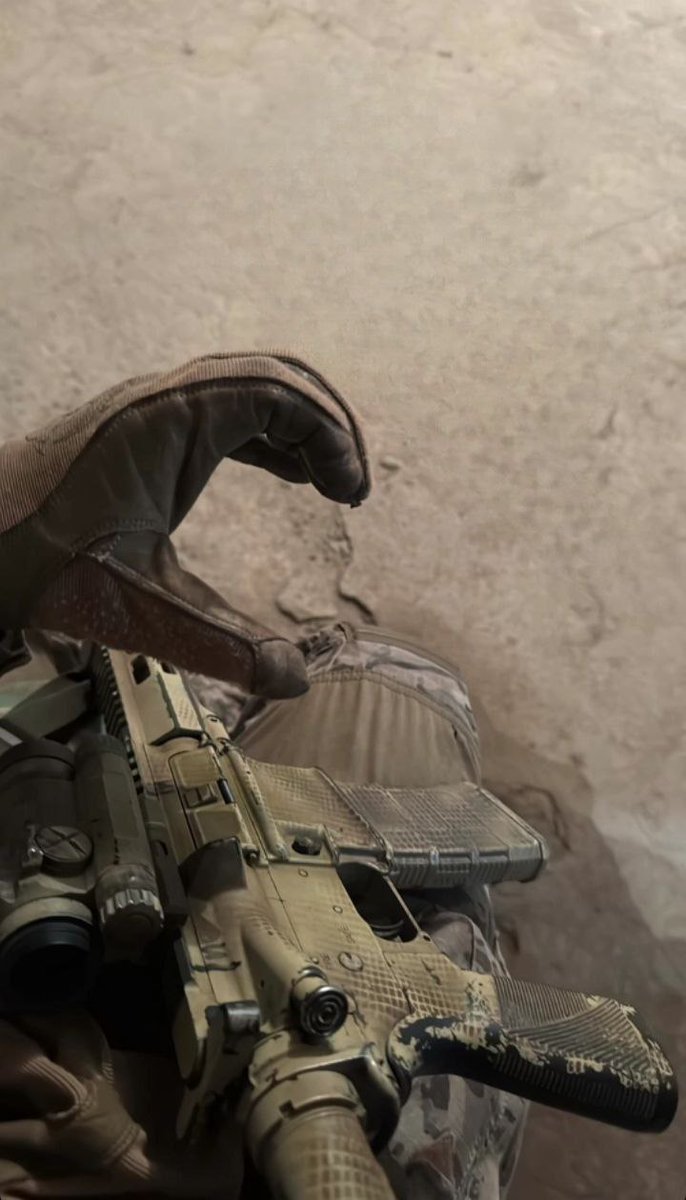 AlphaCompany_'s tweet image. Today is Raising day of 4 Para SF also known as Fourth of the North 🔱.
#IndianArmy #specialforces #4para #raisingday