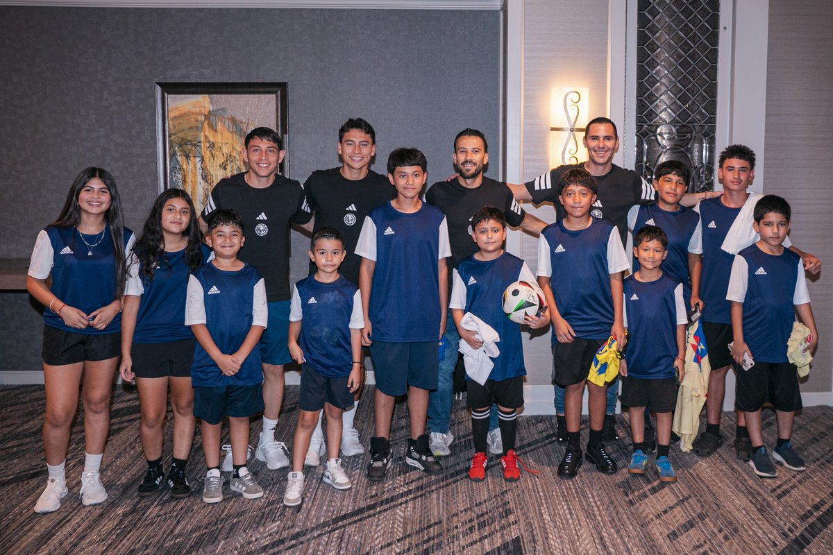 Gracias al Nido Águila Houston por el increíble recibimiento, ¡siempre con y por ustedes! 💙💛