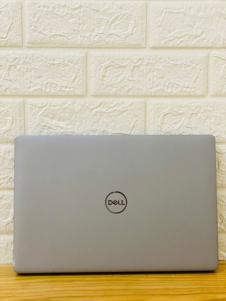 didepancangkir's tweet photo. Dipakai buat ngampus ayo, dibuat kerja yaah ayo juga. Standar laptop dell latitude mostly emang buat pemakaian penunjang produktifitas. 

Dell latitude 5410 
4210K ( SSD 256) 1 unit 
4610K ( SSD 512) 2 unit

Kirim2 P. Jawa tak kasih free ongkir, incl insurance

Ke Rhea kaya biasa https://t.co/bW22TaX7WV