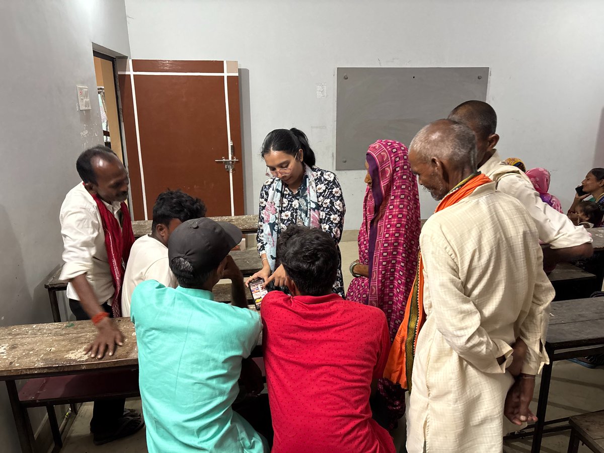 PwC_IN's tweet image. In Bahraich, UP, resilience is taking root. Through Navjeevan Pariyojna, a CR initiative by #PwCIF, lives displaced by the Ghaghara River are being rebuilt with farms, solar awareness &amp;amp; more. Click to read: bit.ly/4lPZXEJ #RuralDevelopment #EmpoweringCommunities