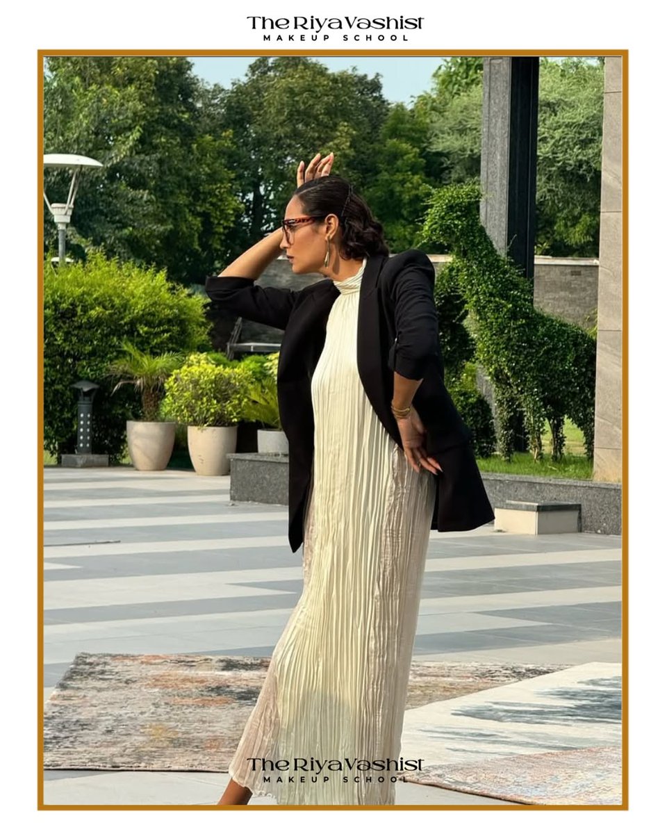 rvmua's tweet image. Flawless looks. Real reviews.

At 𝗧𝗛𝗘 𝗥𝗜𝗬𝗔 𝗩𝗔𝗦𝗛𝗜𝗦𝗛𝗧, we blend artistry with professionalism in every makeup session.

Fashion-forward styling + 5-star client feedback = our everyday standard.

#fashionmakeup #clientreviews #theriyavashistmakeupschool #riyayvashist