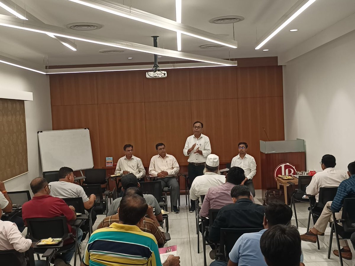 The Pradhan Mantri Viksit Bharat Rozgar Yojana isn’t just another scheme — it’s a movement! Through awareness camps, outreach drives, and on-ground engagement, etc.(1/2)