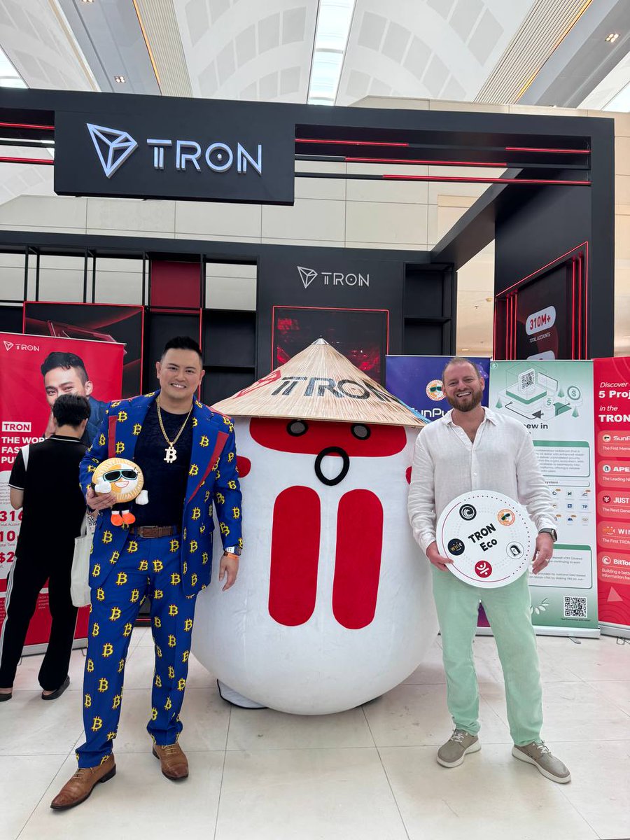 SunPump (@sunpumpmeme) on Twitter photo 📸 Welcome <a href="/HerbertRSim/">Herbert R. Sim</a> and Vincent Veisman for stopping by the TRON Booth at #GMVietnam and snapping a pic with #SunPump and TRON Eco! 📸 Welcome <a href="/HerbertRSim/">Herbert R. Sim</a> and Vincent Veisman for stopping by the TRON Booth at #GMVietnam and snapping a pic with #SunPump and TRON Eco!