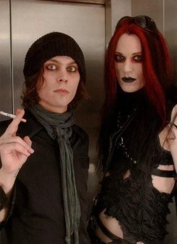 bab0oshk44's tweet photo. Ville Valo and Sean Brennan https://t.co/2JYxmdKZBR