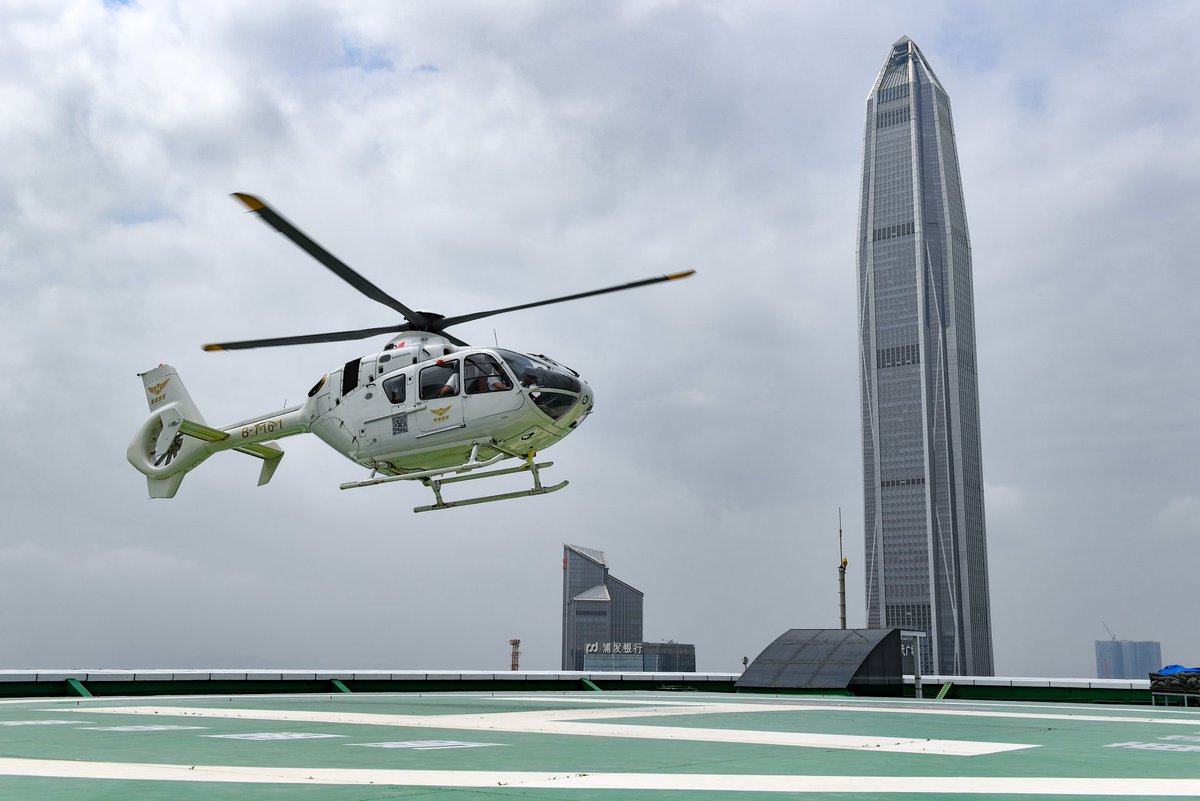 ChinaScience's tweet photo. South China's Shenzhen plans to establish 1,200+ takeoff &amp; landing sites for low-altitude flights and launch 1,000+ commercial routes for passenger and cargo services by end-2026, offering in-city low-altitude express delivery within 2 hrs for 70%+ of residents: local authority https://t.co/FczEoYQmAY