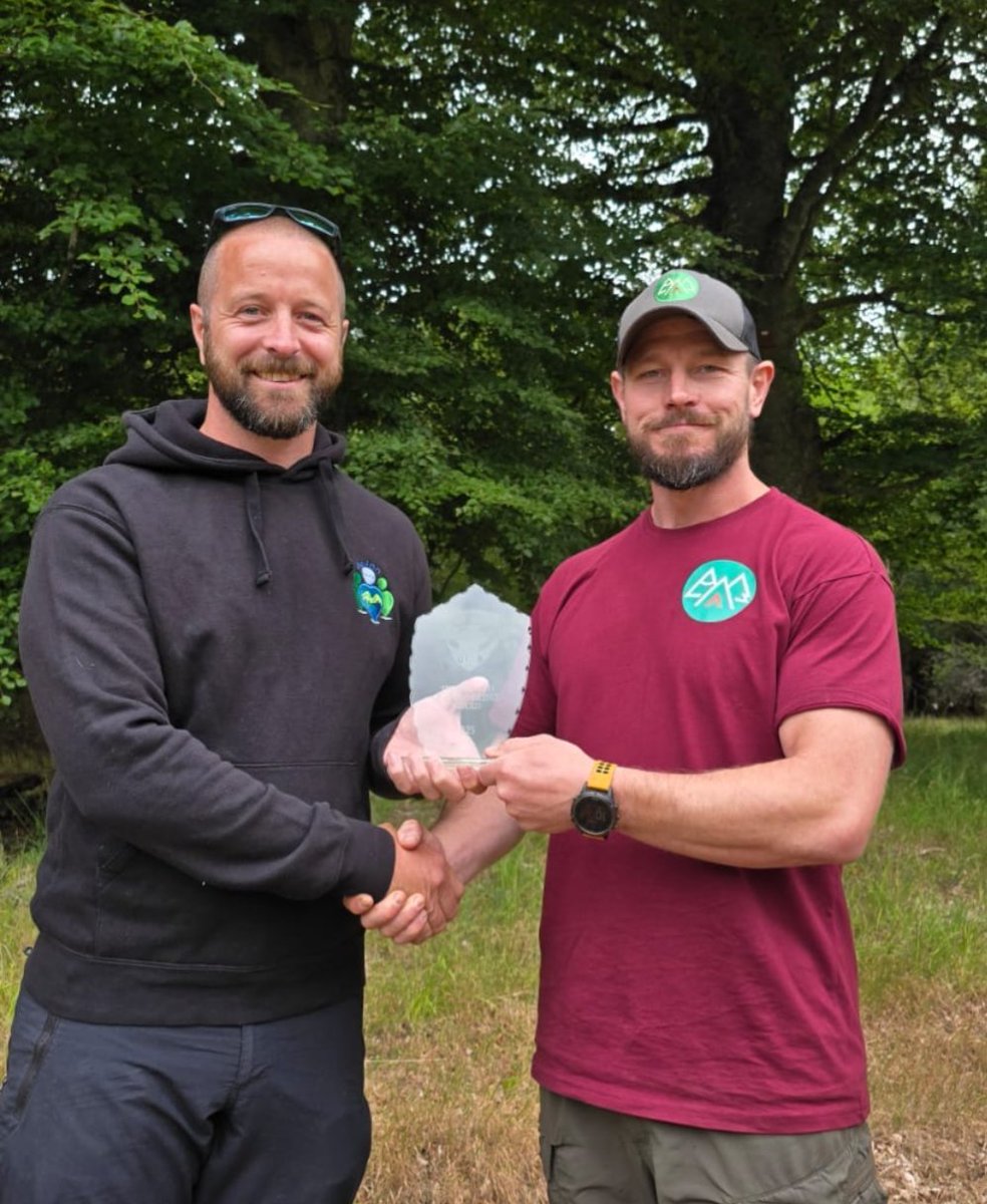 AwardsVeterans's tweet image. Please welcome our Health &amp;amp; Well-being Gold Award winner – Sponsored by Be-inn Unity

 Operation Cairngorms CIC  🏆

Unfortunately the team at Op Cairngorms couldn&apos;t be with us on the night itself &amp;amp; Danny from our sponsors at Be-inn Unity travelled up to present the award.