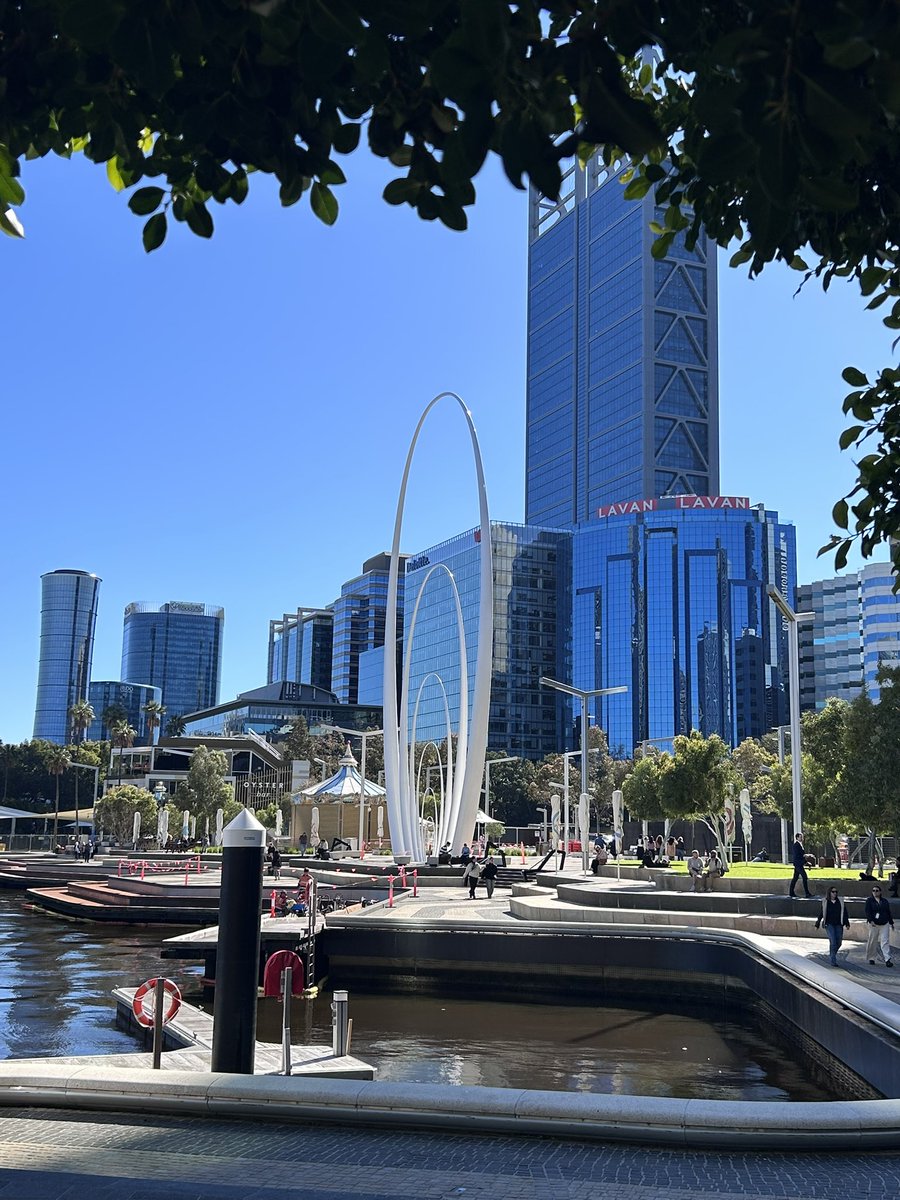 freopics_'s tweet photo. Give me more days like this.
Not too cold and blue skies #cityofperth https://t.co/n1r7jo1pgF