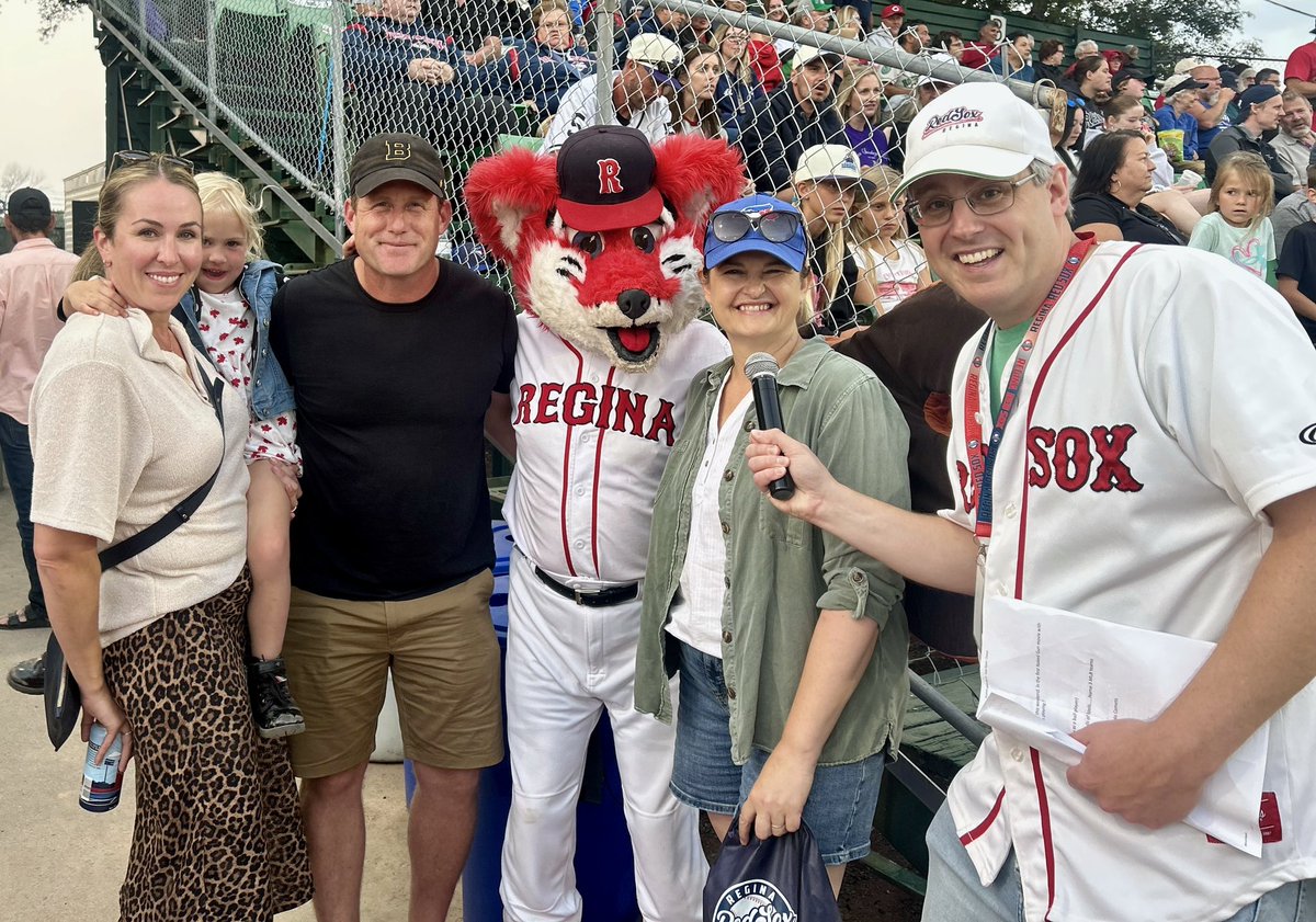 Awesome night at the ballpark for the Regina Sox v the Saskatoon Berries. 

Real nice to visit with the pride of Carduff SK, Carter Beck, who also plays for Indiana State.

Also nice to sit with his Aunt.