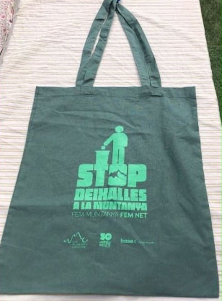 El Bruguers (@elbruguers) on Twitter photo Fem natura: la secció de la UME de #Gavà que defensa el patrimoni natural. Des  d’aquesta secció s’han llençat campanyes com Fem net, en la que es  convida a anar recollint la brossa que ens trobem a la muntanya elbruguersdigital.cat/u-m-e-fem-natu… Fem natura: la secció de la UME de #Gavà que defensa el patrimoni natural. Des  d’aquesta secció s’han llençat campanyes com Fem net, en la que es  convida a anar recollint la brossa que ens trobem a la muntanya elbruguersdigital.cat/u-m-e-fem-natu…