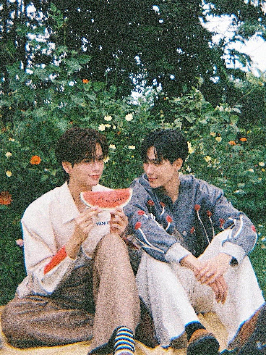 jrr_juupiter's tweet image. Feel like Cozy makkkk 🍉🍋🍌🍏
#juniormark