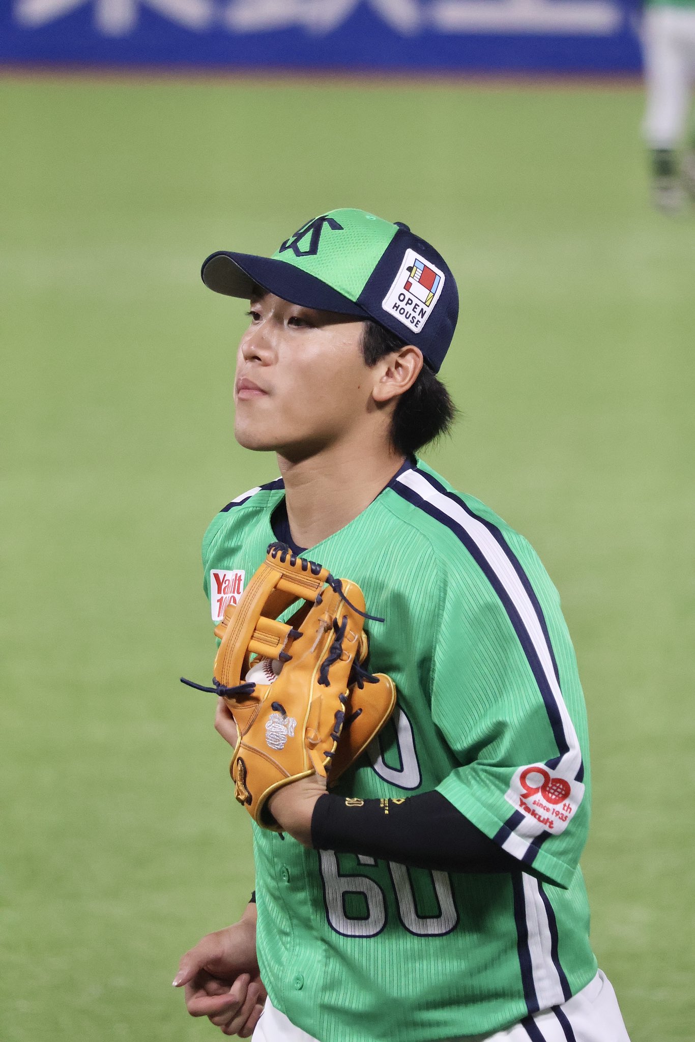 東京ヤクルトスワローズ 武岡龍世選手 実使用 ウォームアップシャツ #60 東京ヤクルトスワローズ #60 武岡 龍世（たけおか りゅうせい