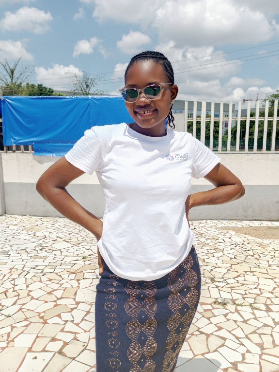 TheStargirl_Ab's tweet photo. If you're my friend here and you're still using "am" instead of "I'm," I'm coming for you 😅
Am fine ❌
I'm fine ✅
I am fine ✅
Happy New Month, loves. August will be sweet. 🥰
#HappyNewMonth
#Grammarcheck
#Sayitright
#Writeitright https://t.co/Y0KmD8ekH0