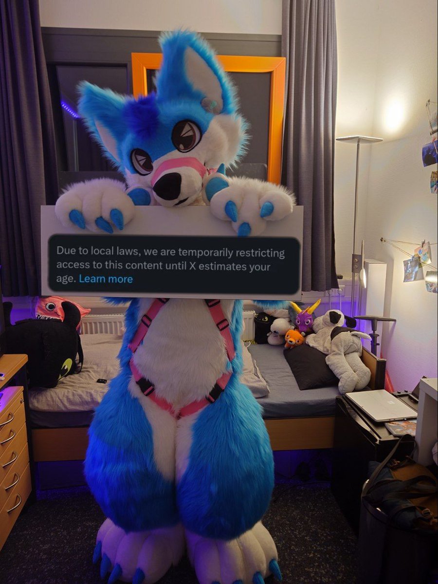 *scares you* 🤭