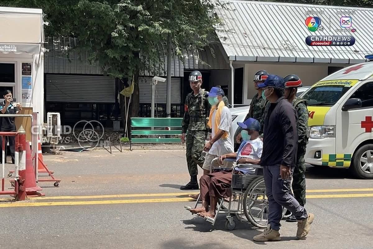 gift05167's tweet photo. What other excuse do you want? This country says it wants peace? The country says Cambodia is the first to take the initiative. I need an explain why they came back home like this are you still human Thailand
STOP SPREADING MISINFORMATION
#ThailandStopFakeNew 
#ExposeThailandLies https://t.co/VOgKB5vBXO