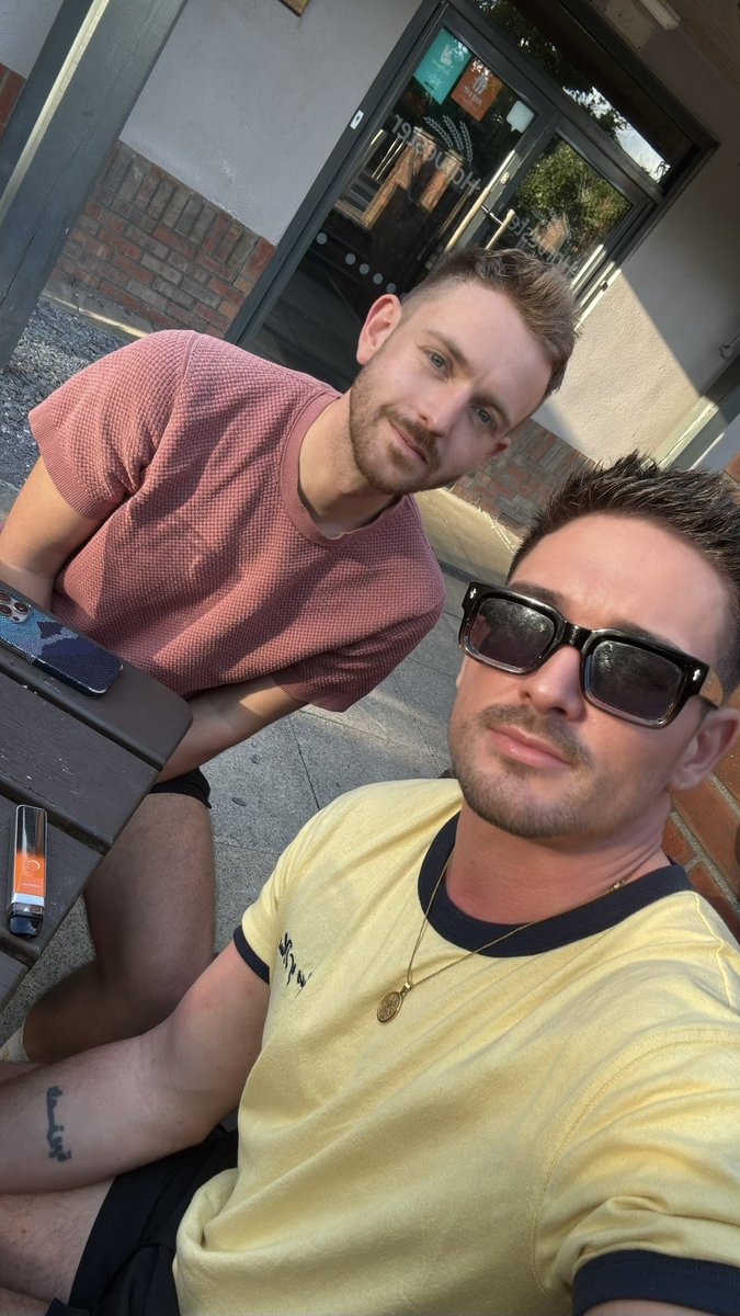 ✈️ (@itsluk3) on Twitter photo 