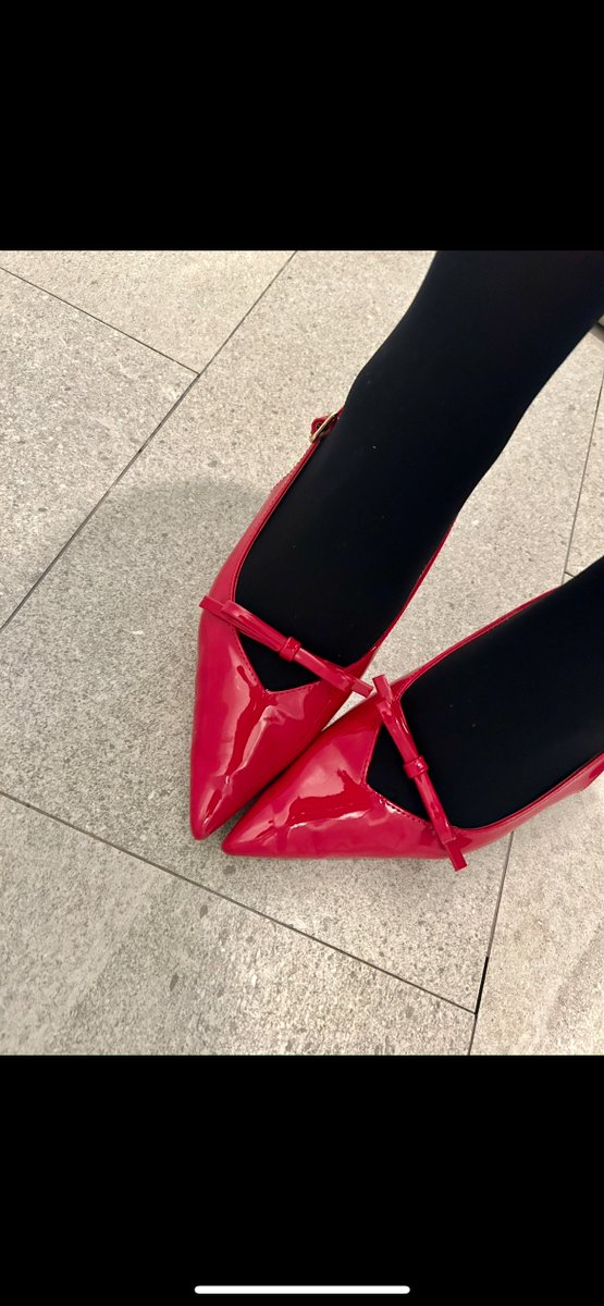 YourAngelAria's tweet photo. Get stepped on, loser https://t.co/E7p1LjgoEl