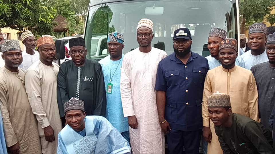 Federal University Birnin Kebbi (@officialfubk) on Twitter photo FUBK receives a brand new Coaster bus donated by the <a href="/KBStGovt/">Kebbi State Government</a> fulfilling a pledge by H.E. Comrade Dr. <a href="/NasiridrisKG/">Dr. Nasir Idris</a> at our maiden convocation. This generous support will ease student transportation & boost welfare. Thank you, Your Excellency! 🙏🚌
#FUBK #EducationMatters #Kaura FUBK receives a brand new Coaster bus donated by the <a href="/KBStGovt/">Kebbi State Government</a> fulfilling a pledge by H.E. Comrade Dr. <a href="/NasiridrisKG/">Dr. Nasir Idris</a> at our maiden convocation. This generous support will ease student transportation & boost welfare. Thank you, Your Excellency! 🙏🚌
#FUBK #EducationMatters #Kaura