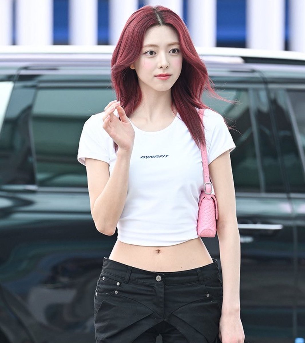 ITZY ユナ着用★TUEWID★Tuewid day no.8 jello sweatpants 🇺🇲 Twice For Rick 💞 ITZY GWBG on X: