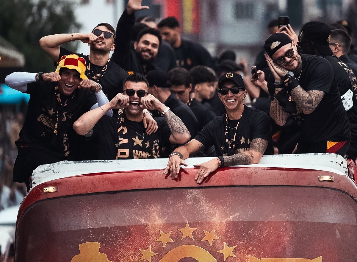 pellegrini1905's tweet photo. Ne güzel fotoğraf ya https://t.co/dSCGM40bJQ