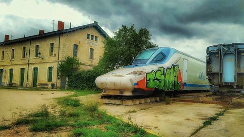 Tras más de 3 años cerrado, el Museo del Tren de Aranda de Duero ha vuelto a abrir sus puertas en la antigua estación de Chelva y permanecerá los viernes de 16:00 a 19:00, sábados: de 10:15 a 14:00 y de 16:00 a 19:00 y domingos: de 10:15 a 14:00 h.
arandahoy.com/0730/el-museo-…