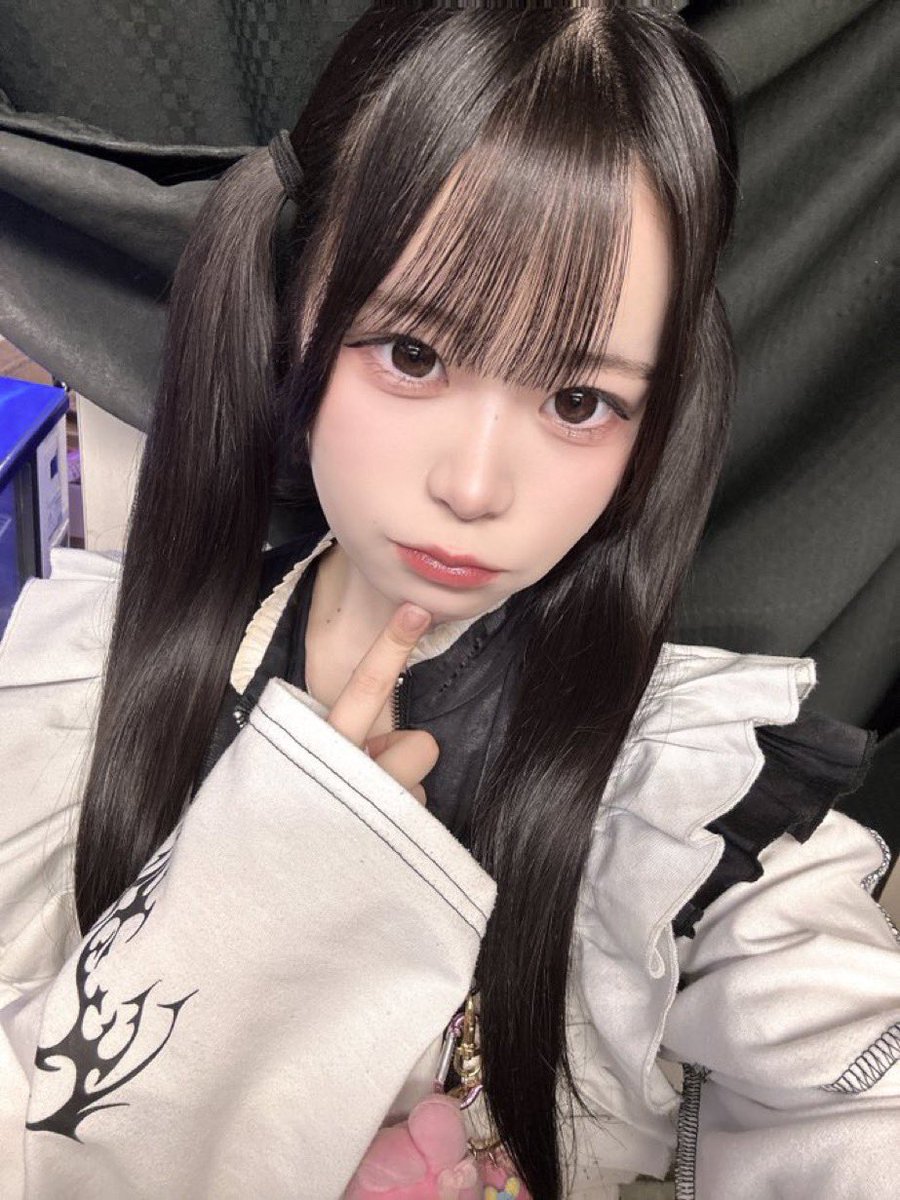 maid_roid's tweet photo. 17時オープンです！

りう♡17-22 @Riu_maidroid 
らら♡17-22 @rara_maidroid 
ぎる♡18-23 @guilty_maidroid 
かぐら♡18-23 @kagunya_roid 
ゆゆ♡23-29 @yuyupi_maid 
ぶろっさむ♡24-29 @buro_maid 

(23時〜ラストエデン合同)

#名古屋 #コンカフェ #コンセプトカフェ https://t.co/o44D4b7PjJ