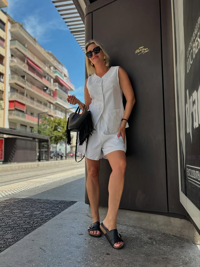 CENEECHO's tweet photo. Spotted: the beautiful maria.toussaint in our lightweight linen co-ord — an effortless look for warm days and timeless style.  
Perfect for slow mornings and summer strolls 🍃  SKU:C252F037  
#CENEECHOstyle #CENEECHO #Linen https://t.co/5nQPCS3fa8