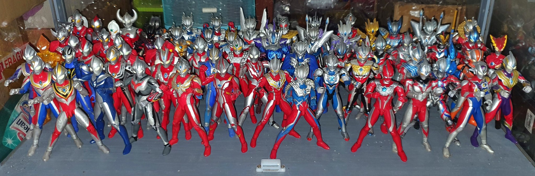 ウルトラマンフィギュア　27点　まとめ売り sddefault.jpg