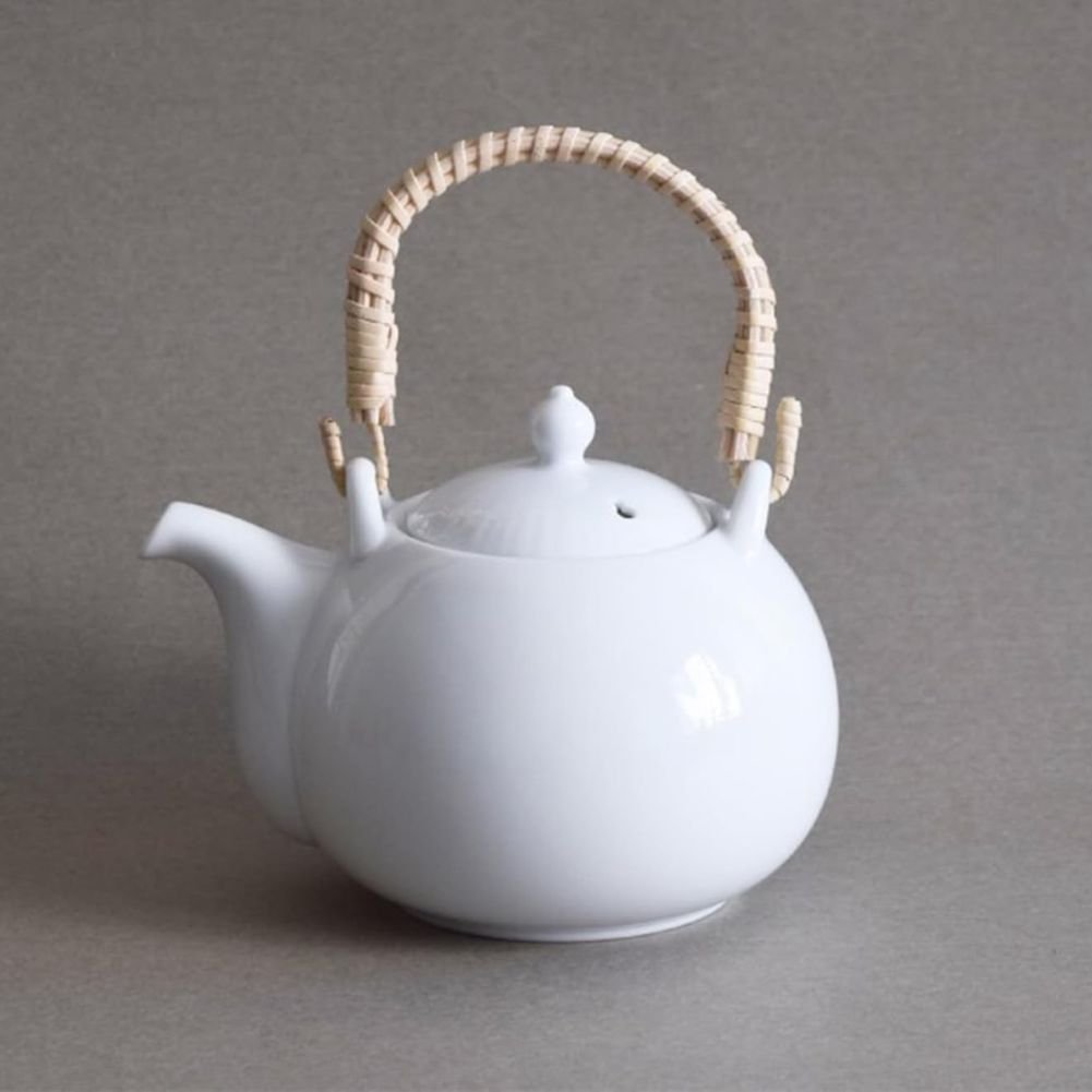 IPPINKA's tweet photo. The Gourd Dobin Teapot combines timeless craftsmanship with elegant design, making every tea experience special.

https://t.co/ZD7eTdZ0Ph https://t.co/XrmI7JVMuR