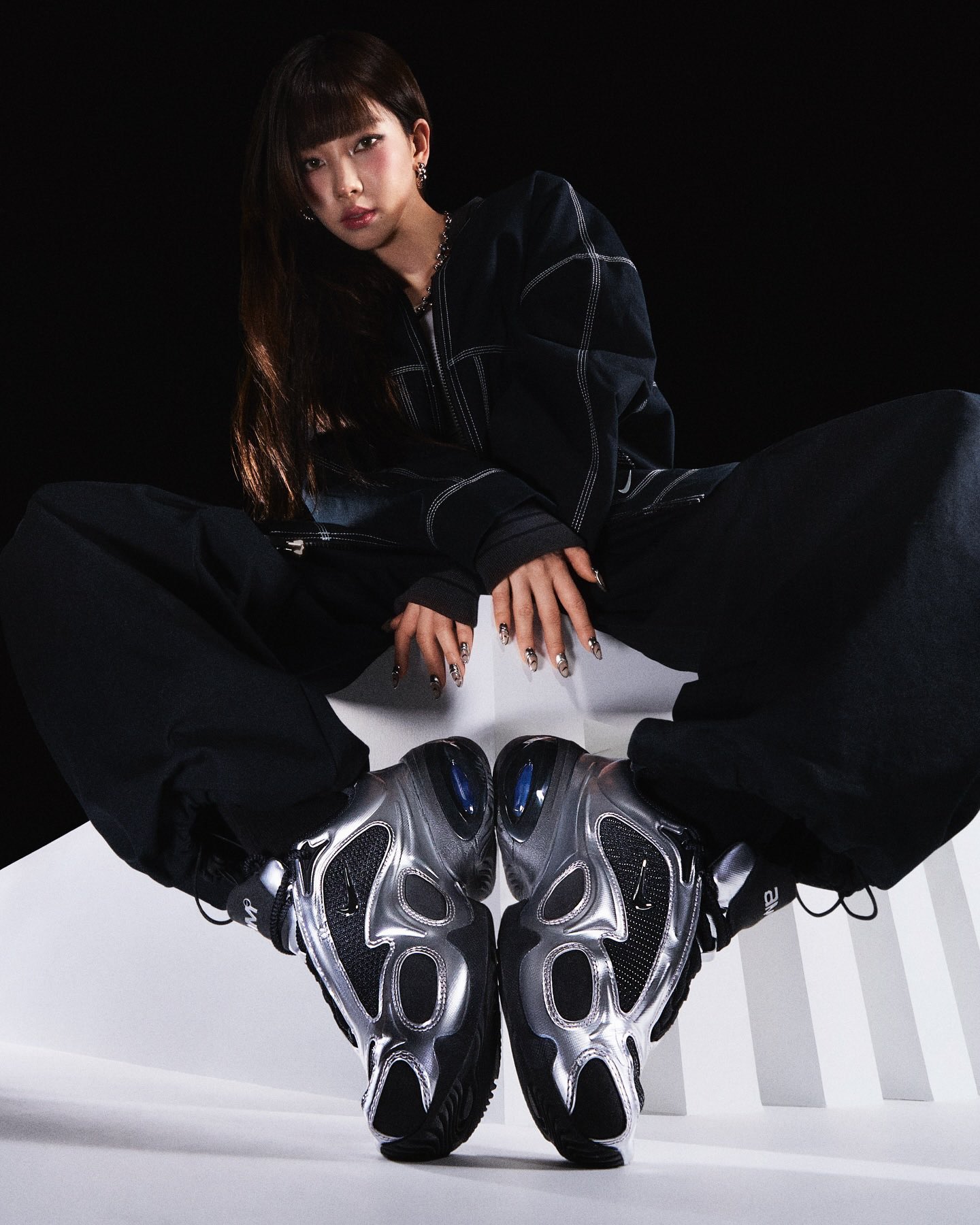 24.5CM新品aespaカリナ着NIKE SB AIR JORDAN 4 日本国内発送】(GS) NIKE AIR JORDAN 4 