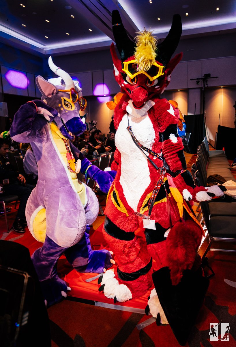 Danaderg (@danadragoness) on Twitter photo Me and <a href="/MarianaSauce4/">Mariana Sauce 🐲</a> are slaying!!! #Aurawra2025
Picture taken by the photographers on the Aurawra catwalk Me and <a href="/MarianaSauce4/">Mariana Sauce 🐲</a> are slaying!!! #Aurawra2025
Picture taken by the photographers on the Aurawra catwalk