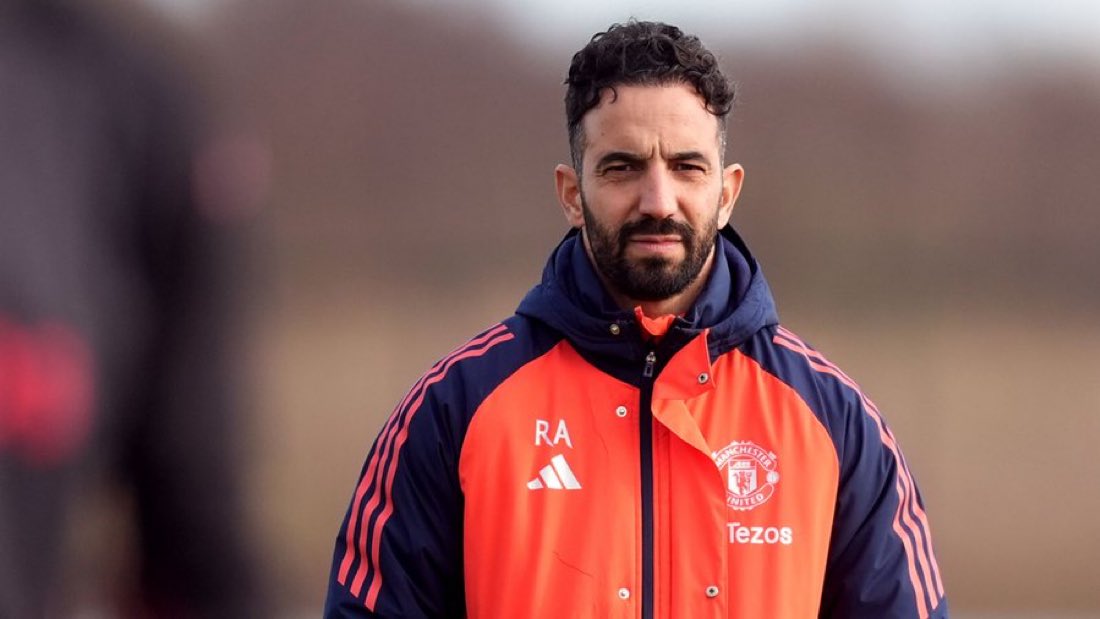 🚨With our recent pre-season performances, it's now obvious that our FORMATION was never the problem.

Last season, fans blamed Amorim’s 3-4-2-1 for everything. They said it was rigid. One-dimensional. Not suited to the Premier League. But anyone watching closely now can see how