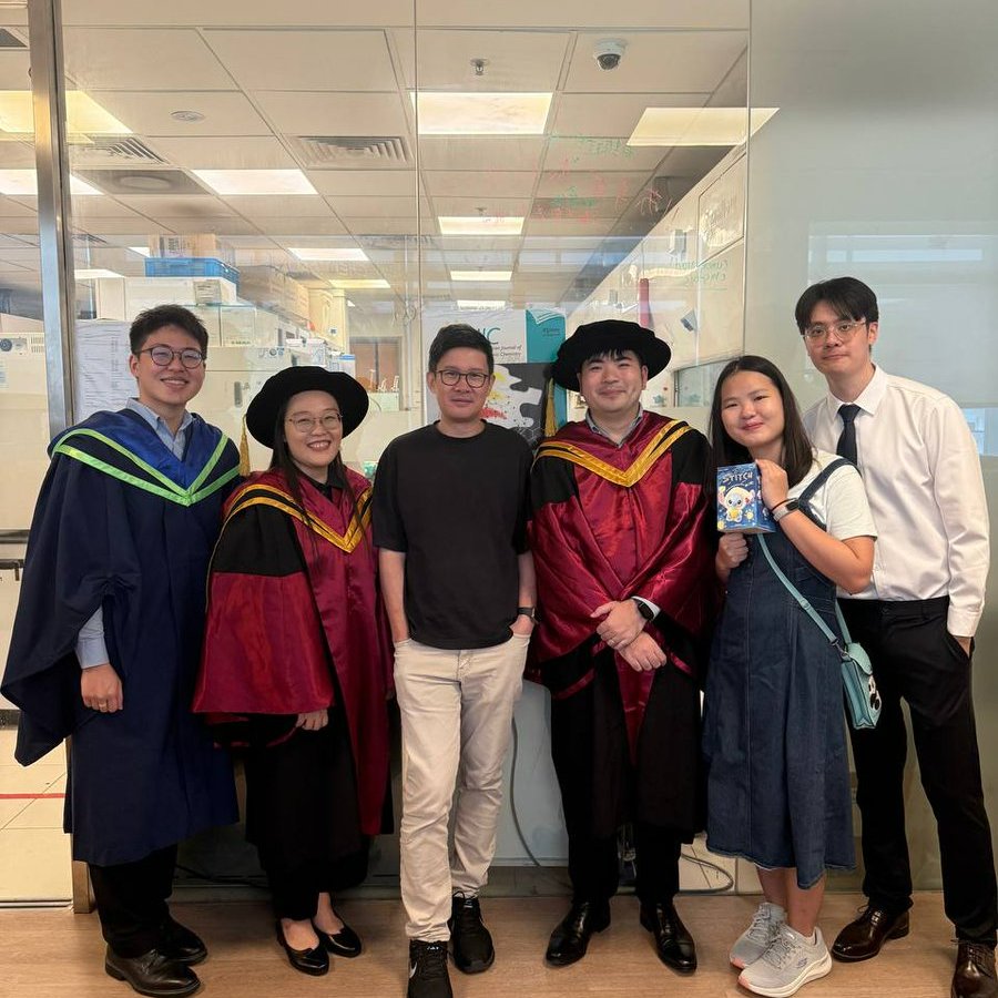 SoGroup_NTU's tweet photo. Congratulations to Dr Lee Jiawen, Dr Nicholas Teo and our undergraduates on their convocation!! 👏 Wishing them all the best for your future endeavours 🥳🥳 https://t.co/mTOuMKqY5R