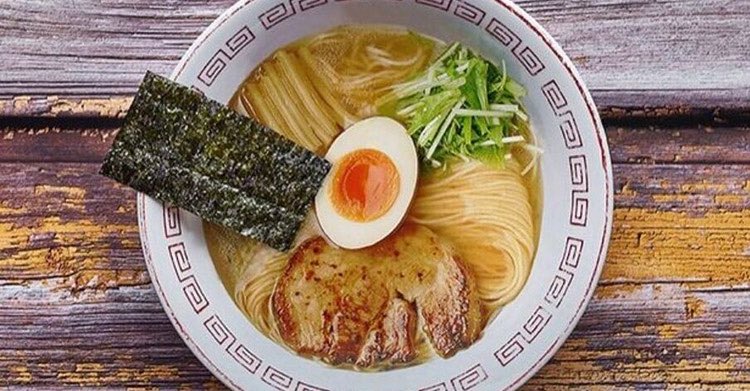 🍝 6 restaurantes donde comer el mejor ramen de Madrid 

haztuplan.com/restaurantes-r…
