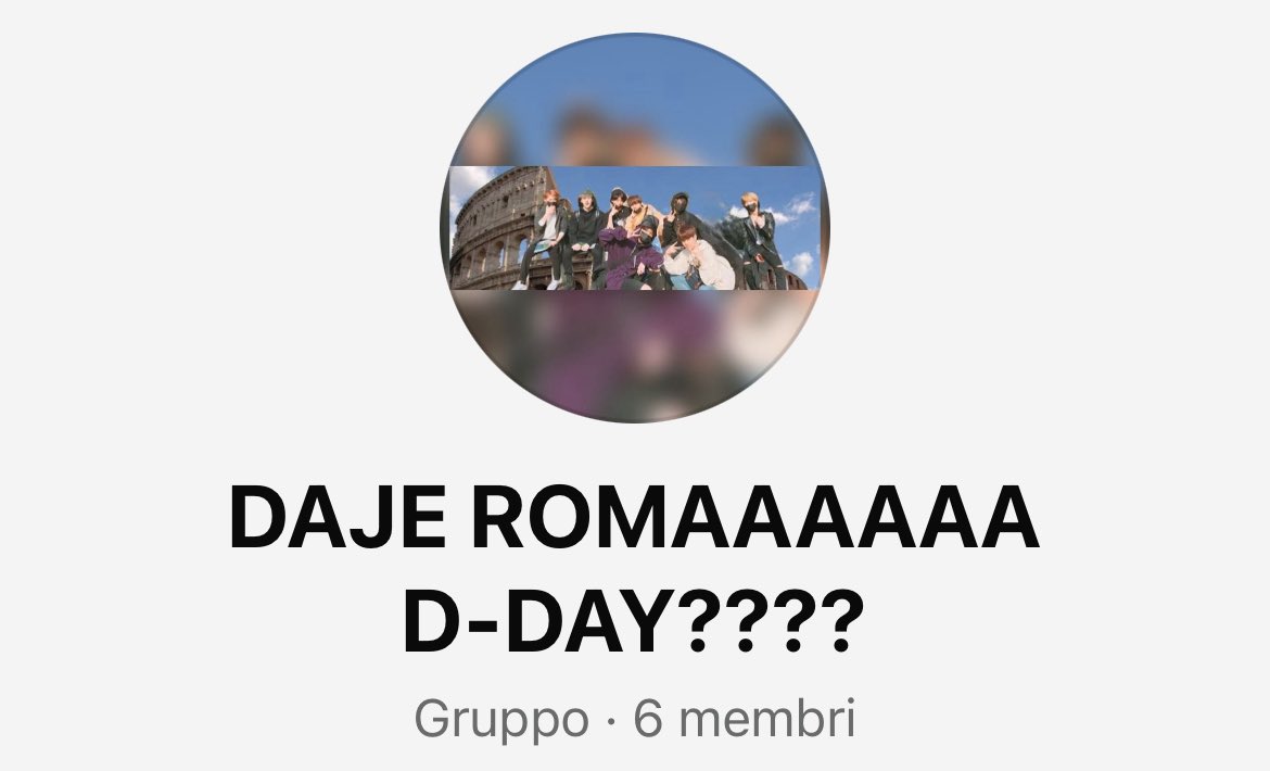 _hereskoreaman's tweet photo. cmq la foto del nostro gruppo per il concerto . https://t.co/LIStJPm5OC