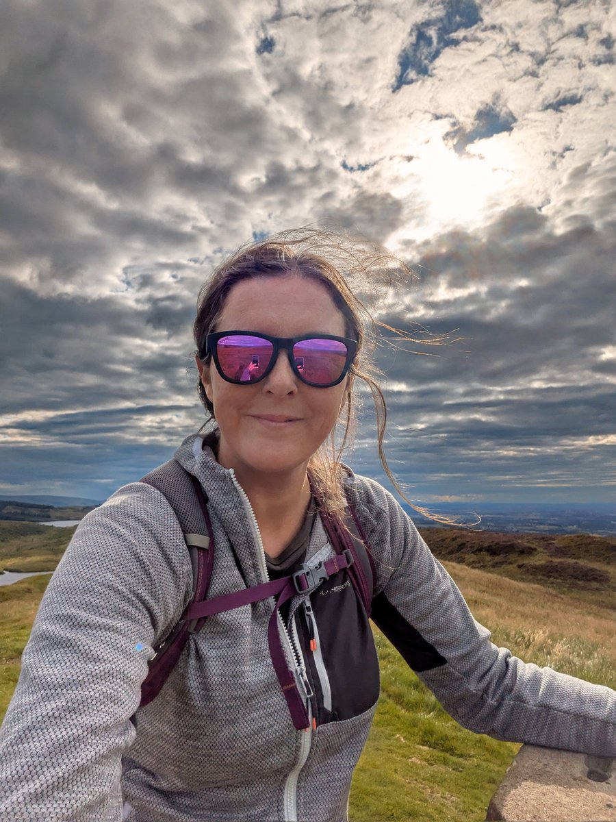 Justacarehomeg1's tweet image. Overdue reacquaintance with the #kilpatricks this morning. I've had a knee injury &amp;amp; this has meant no hillwalking. Today it went well but my knee went as soon as I was heading down. A long &amp;amp; painful return to the tarmac but I still loved my walk. #takemetothehills #refreshed