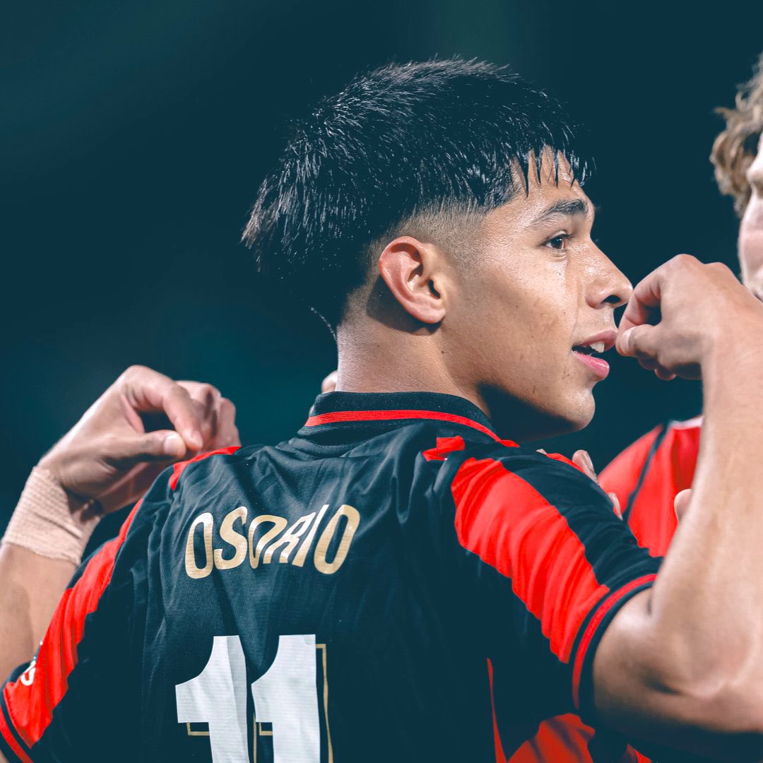 pelooobenfica (@peloo_benfica) on Twitter photo Eu fechava este mercado com duas contratações:
🇪🇸 Marco Asensio (MCO/ED), por empréstimo
🇨🇱 Dário Osorio (ED), a título definitivo
<a href="/PSG_inside/">Paris Saint-Germain</a>, está na altura de nos emprestarem um jogador… mas desta vez, que não passe metade da época no boletim clínico. Eu fechava este mercado com duas contratações:
🇪🇸 Marco Asensio (MCO/ED), por empréstimo
🇨🇱 Dário Osorio (ED), a título definitivo
<a href="/PSG_inside/">Paris Saint-Germain</a>, está na altura de nos emprestarem um jogador… mas desta vez, que não passe metade da época no boletim clínico.