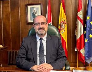 El alcalde Marco Morala anuncia que a través de la Consejería de Medio Ambiente Vivienda y Ordenación del Territorio de la JCyL se ha modificado la ayuda inicial para el ERRP La Puebla concediendo un aumento de 1.004.369,82 € siendo el importe final de la ayuda 2.785.959,82 €
