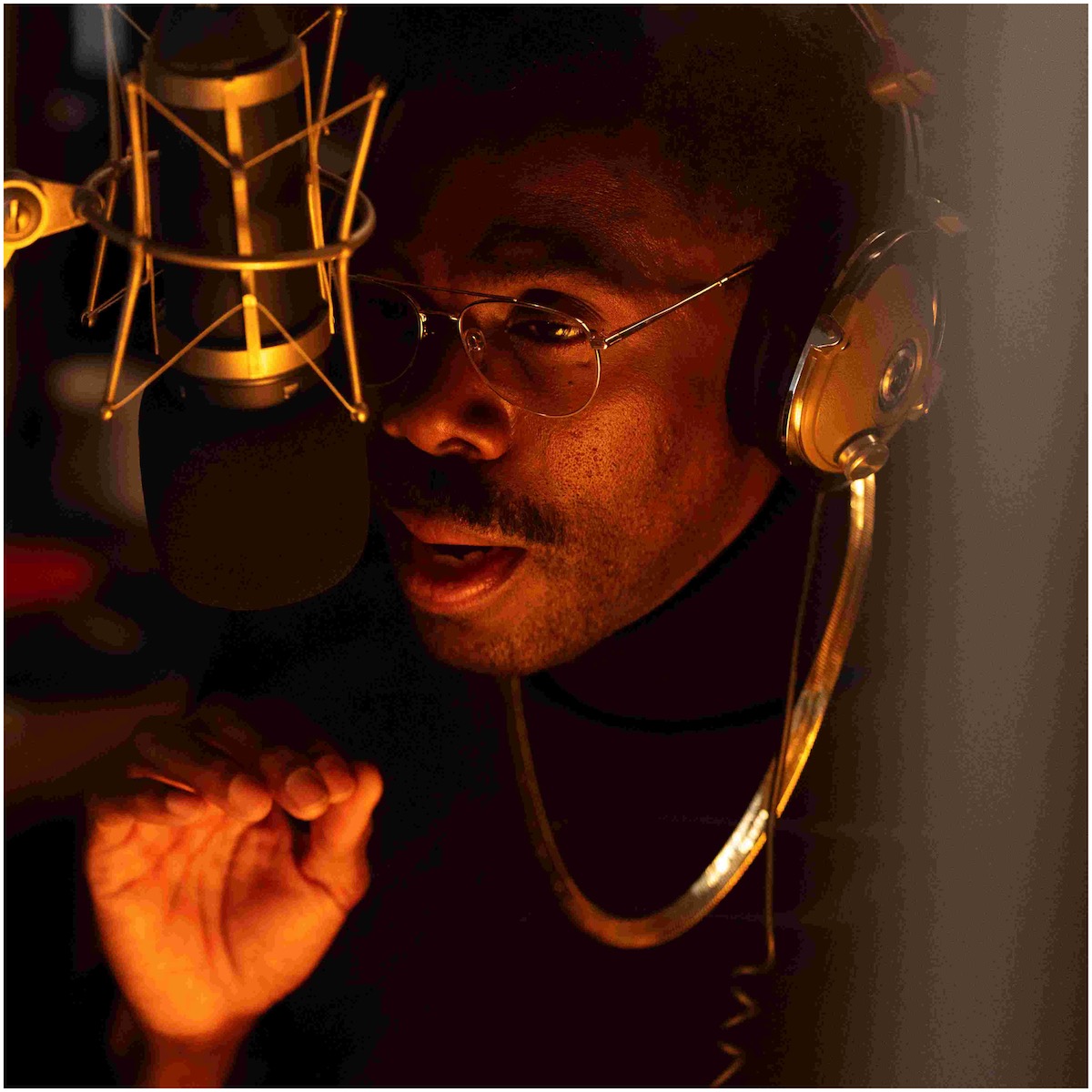 Director #GusVanSant will be honored with the Campari Passion for Film Award at #BiennaleCinema2025  Venice Film Festival and screen his latest film #DeadMansWire starring Bill Skarsgård, Dacre Montgomery, Colman Domingo, Cary Elwes, Myha'la and Al Pacino.  (read more: