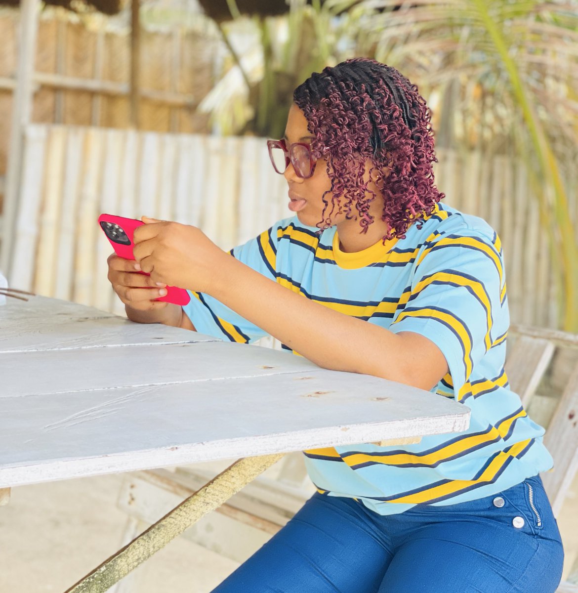 following back small accounts.