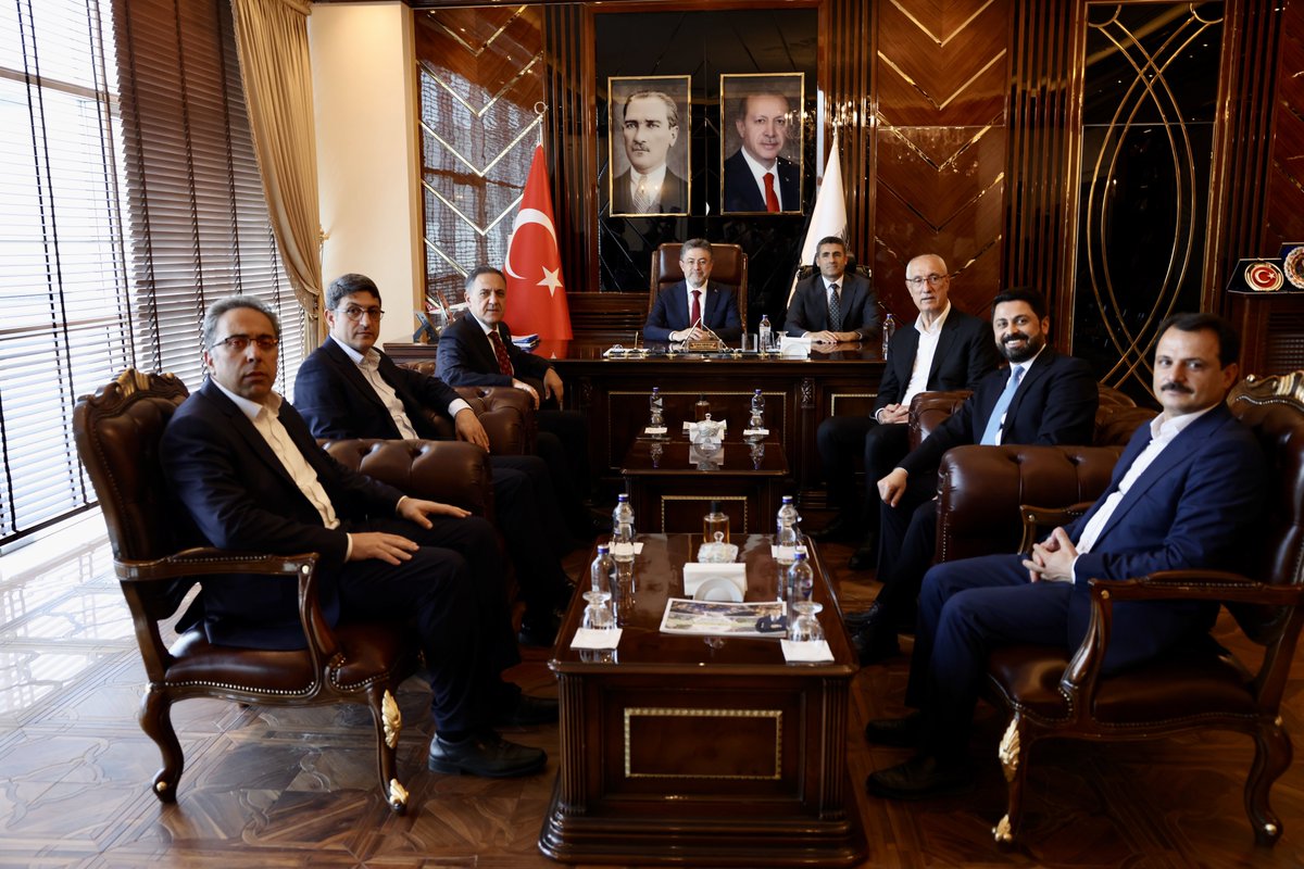 İbrahim Yumaklı (@ibrahimyumakli) on Twitter photo 📍 Bingöl Belediye Başkanımız Sayın <a href="/Erdalarikan12/">Erdal ARIKAN</a>’ı ziyaret ederek, belediyemizin yürüttüğü çalışmalar ile ilgili bilgi aldık.
Kıymetli Başkanımıza, nazik misafirperverlikleri için teşekkür ediyor, çalışmalarında başarılar ve kolaylıklar diliyorum. 📍 Bingöl Belediye Başkanımız Sayın <a href="/Erdalarikan12/">Erdal ARIKAN</a>’ı ziyaret ederek, belediyemizin yürüttüğü çalışmalar ile ilgili bilgi aldık.
Kıymetli Başkanımıza, nazik misafirperverlikleri için teşekkür ediyor, çalışmalarında başarılar ve kolaylıklar diliyorum.