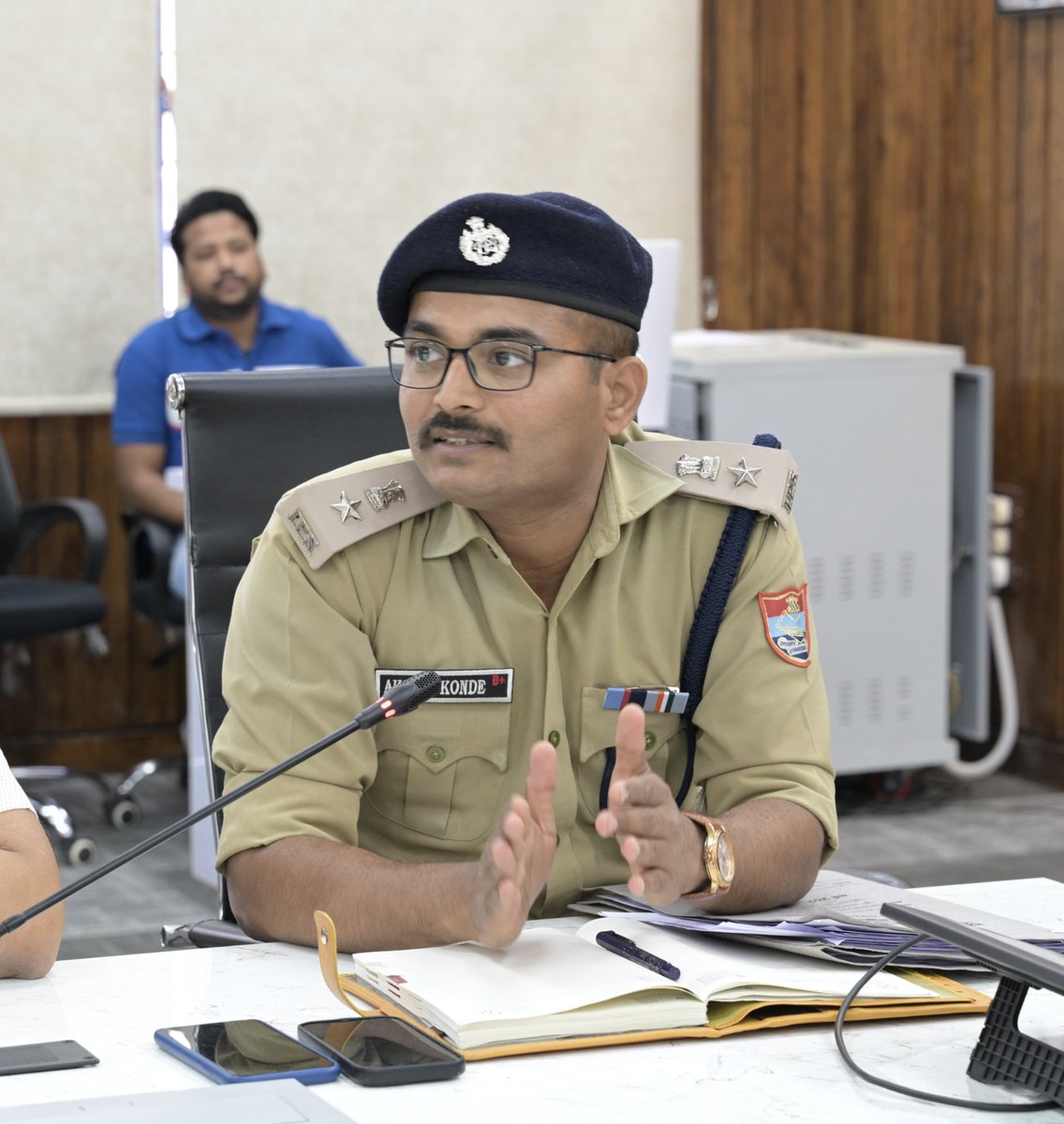 Rudraprayag Police Uttarakhand (@rudraprayagpol) on Twitter photo ЁЯТврдЬрдирдкрдж рд░реБрджреНрд░рдкреНрд░рдпрд╛рдЧ рдореЗрдВ рдЖрдпреЛрдЬрд┐рдд рд╣реЛрдиреЗ рд╡рд╛рд▓реА рдкреБрд▓рд┐рд╕ рдЖрд░рдХреНрд╖реА рднрд░реНрддреА рдкрд░реАрдХреНрд╖рд╛ 2025 рдХреА рддреИрдпрд╛рд░рд┐рдпреЛрдВ рдХреЗ рджреГрд╖реНрдЯрд┐рдЧрдд рдПрд╕рдкреА рд░реБрджреНрд░рдкреНрд░рдпрд╛рдЧ рджреНрд╡рд╛рд░рд╛ рдЬрд╛рд░реА рдХрд┐рдпреЗ рдЧрдпреЗ рд╣реИрдВ рдЖрд╡рд╢реНрдпрдХ рджрд┐рд╢рд╛-рдирд┐рд░реНрджреЗрд╢ред
ЁЯТврдкрд░реАрдХреНрд╖рд╛ рдХреЛ рдирд┐рд╖реНрдкрдХреНрд╖, рд╢рд╛рдВрддрд┐рдкреВрд░реНрдг рд╡ рдирдХрд▓рд╡рд┐рд╣реАрди рд╡рд╛рддрд╛рд╡рд░рдг рдореЗрдВ рд╕рдореНрдкрдиреНрди рдХрд░рд╛рдиреЗ рд╣реЗрддреБ рдЬрд╛рд░реА рдХрд┐рдпреЗ рдЧрдпреЗ рд╣реИ рдЖрд╡рд╢реНрдпрдХ рджрд┐рд╢рд╛-рдирд┐рд░реНрджреЗрд╢ред ЁЯТврдЬрдирдкрдж рд░реБрджреНрд░рдкреНрд░рдпрд╛рдЧ рдореЗрдВ рдЖрдпреЛрдЬрд┐рдд рд╣реЛрдиреЗ рд╡рд╛рд▓реА рдкреБрд▓рд┐рд╕ рдЖрд░рдХреНрд╖реА рднрд░реНрддреА рдкрд░реАрдХреНрд╖рд╛ 2025 рдХреА рддреИрдпрд╛рд░рд┐рдпреЛрдВ рдХреЗ рджреГрд╖реНрдЯрд┐рдЧрдд рдПрд╕рдкреА рд░реБрджреНрд░рдкреНрд░рдпрд╛рдЧ рджреНрд╡рд╛рд░рд╛ рдЬрд╛рд░реА рдХрд┐рдпреЗ рдЧрдпреЗ рд╣реИрдВ рдЖрд╡рд╢реНрдпрдХ рджрд┐рд╢рд╛-рдирд┐рд░реНрджреЗрд╢ред
ЁЯТврдкрд░реАрдХреНрд╖рд╛ рдХреЛ рдирд┐рд╖реНрдкрдХреНрд╖, рд╢рд╛рдВрддрд┐рдкреВрд░реНрдг рд╡ рдирдХрд▓рд╡рд┐рд╣реАрди рд╡рд╛рддрд╛рд╡рд░рдг рдореЗрдВ рд╕рдореНрдкрдиреНрди рдХрд░рд╛рдиреЗ рд╣реЗрддреБ рдЬрд╛рд░реА рдХрд┐рдпреЗ рдЧрдпреЗ рд╣реИ рдЖрд╡рд╢реНрдпрдХ рджрд┐рд╢рд╛-рдирд┐рд░реНрджреЗрд╢ред
