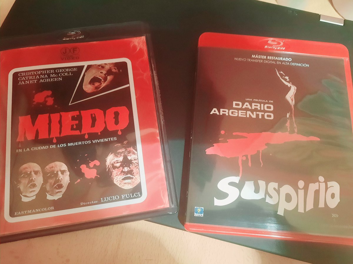 MamdelaFuente's tweet photo. Sesión de tarde con Fulci y Argento ¿qué puede salir mal?
#horror #fulci #argento #gore #eurohorror https://t.co/MdnSWgn3PP