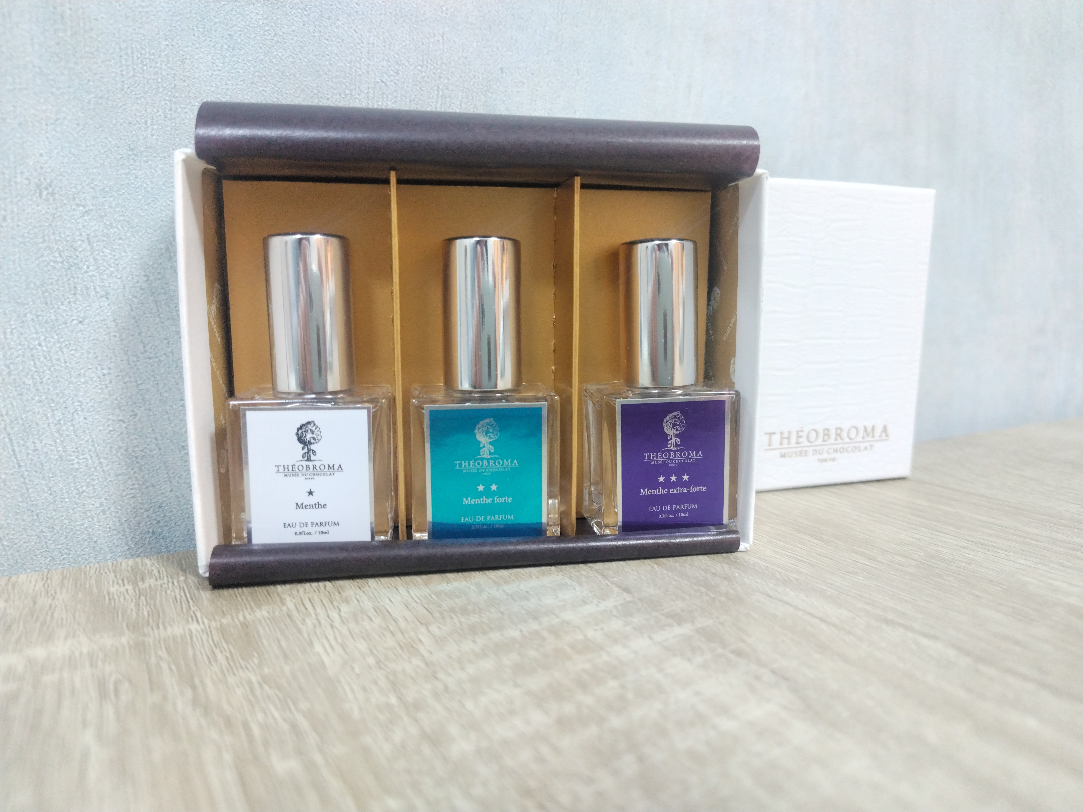 テオブロマ ショコラショー オードパルファン 【10ml 3個セット】 テオブロマ ショコラショー THÉOBROMA Le Chocolat Show オード