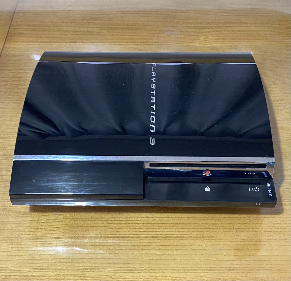 PS_Customize's tweet image. オークションにて、CECHA00のメンテナンス品を出品いたしました！
各種メンテナンスをしっかり行っております。

筐体にやや難（若干のスレ傷）があるため特価で出品しております！

・CECHA00 FW 3.41
auctions.yahoo.co.jp/jp/auction/l11…