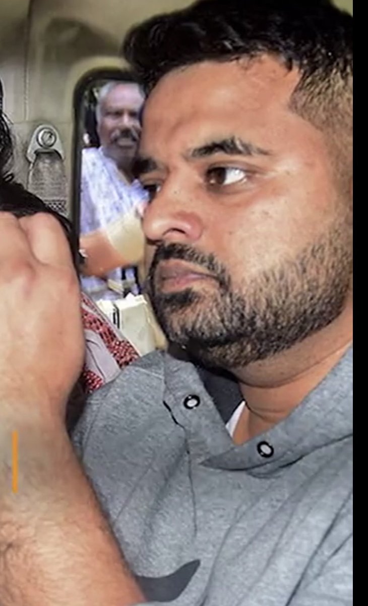 Kavish aziz tweet media