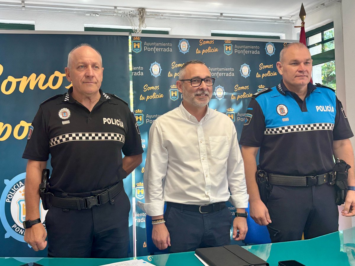 El concejal de Seguridad Ciudadana, Carlos Cortina, a través de la Policía Municipal, pone en marcha una Campaña de vigilancia y control de Vehículos de Movilidad Personal
👉🏻 Info: ponferrada.org/es/ponferrada-…