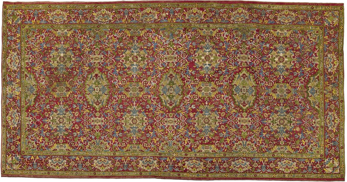 🪡¡Esta alfombra, de hacia 1600, se tasó en más doblones que el retrato de Carlos V en la batalla de Mühlberg de Tiziano!

Está bordada en terciopelo e hilo entorchado de plata sobredorada.

💰Los materiales y la técnica usadas hicieron que su tasación superara a otras piezas.